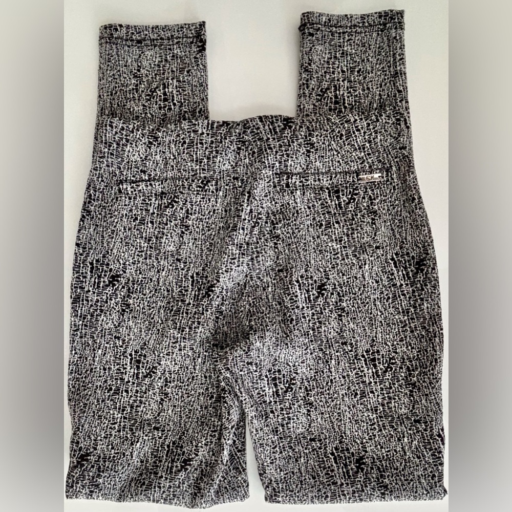 Calvin Klein Black & White Textured jeggings leggings